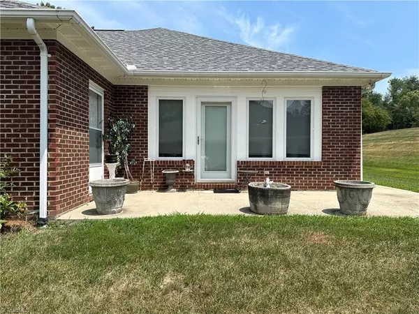 Mount Airy, NC 27030,1740 Inglebrook TRL
