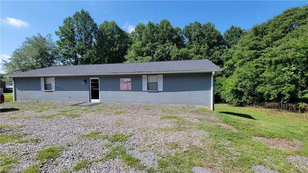 1193 Pine Ridge RD, Mount Airy, NC 27030