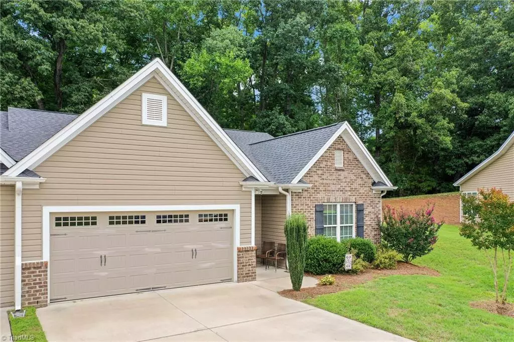 Clemmons, NC 27012,6284 Queens Gate CT