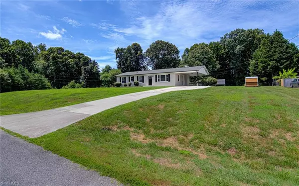 Rural Hall, NC 27045,6900 Blenheim CT