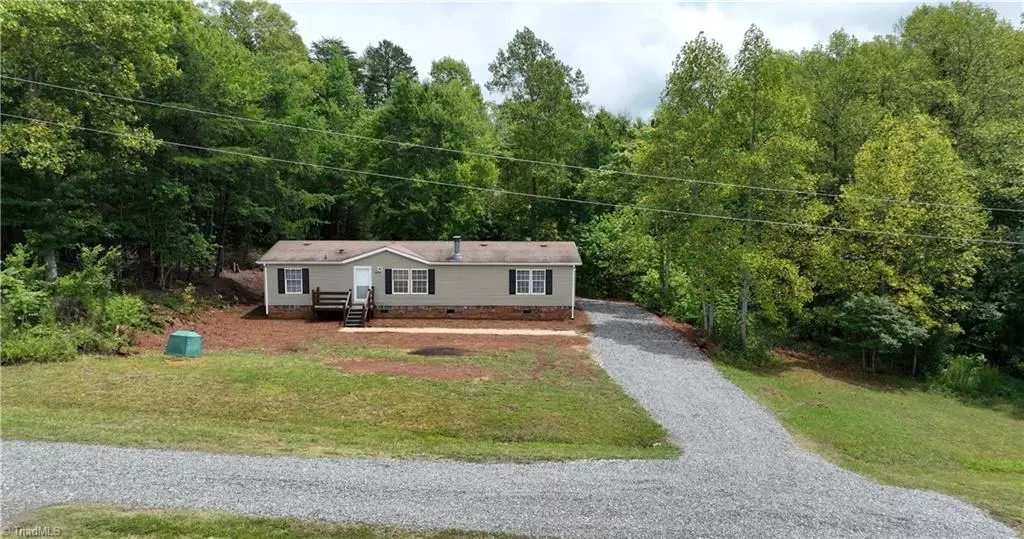 Pinnacle, NC 27043,1025 Mabel LN