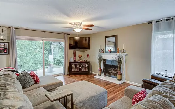 Winston-salem, NC 27104,224 Lamplighter CIR