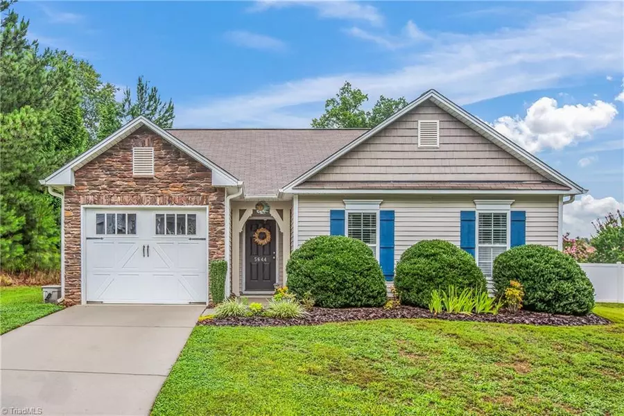 5644 Beaver Pond TRL, Pfafftown, NC 27040