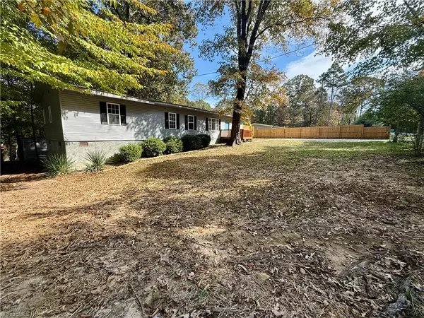 Linwood, NC 27299,498 Clay ST