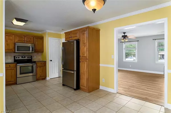 Walkertown, NC 27051,5009 Sunny LN