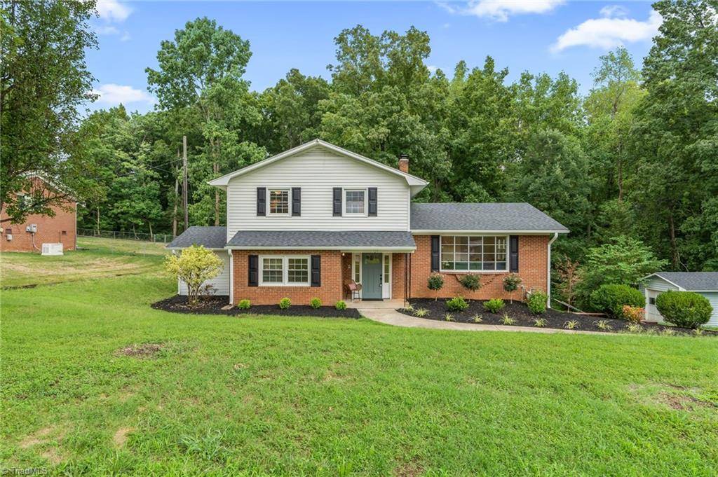 1120 Tanglewood AVE, High Point, NC 27265