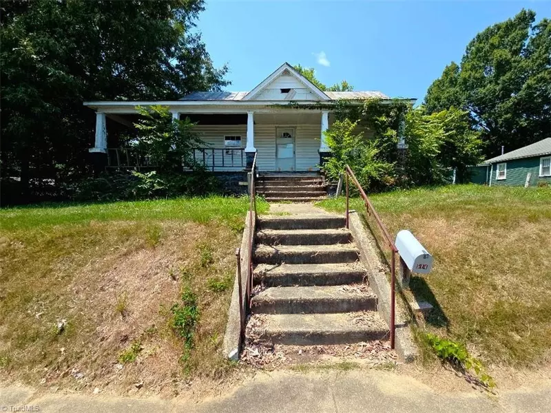 514 Barnes ST, Reidsville, NC 27320