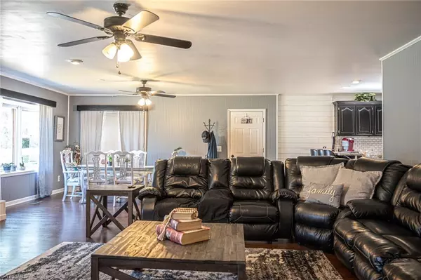 Thomasville, NC 27360,190 Pleasant Grove Church RD