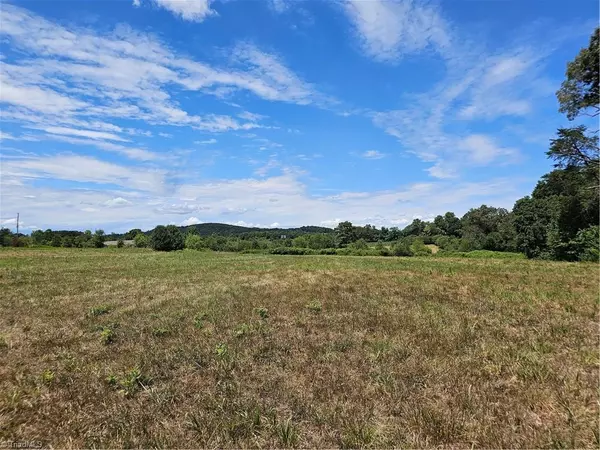 5977 Pea Ridge Pass, Hamptonville, NC 27020