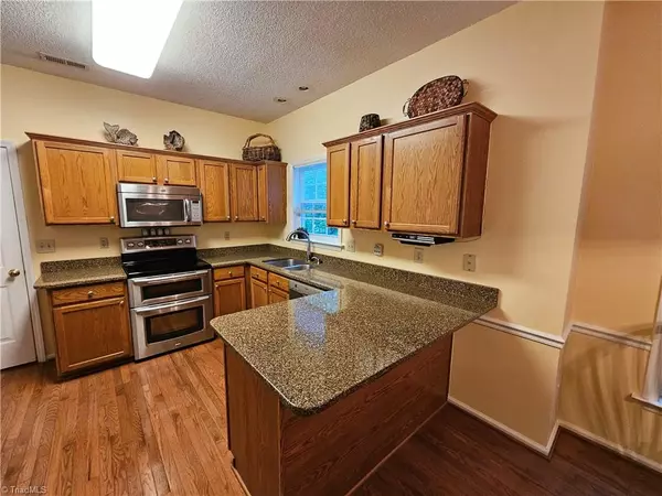 King, NC 27021,117 Willow Bend DR