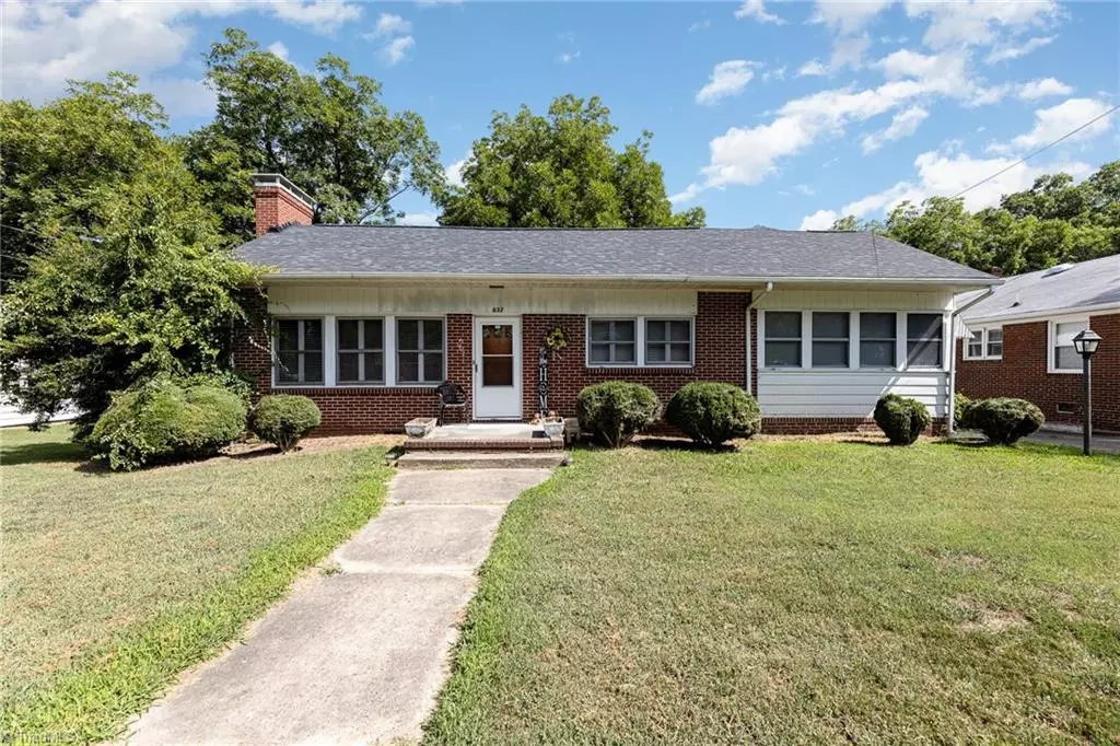 Reidsville, NC 27320,632 Lindsey ST