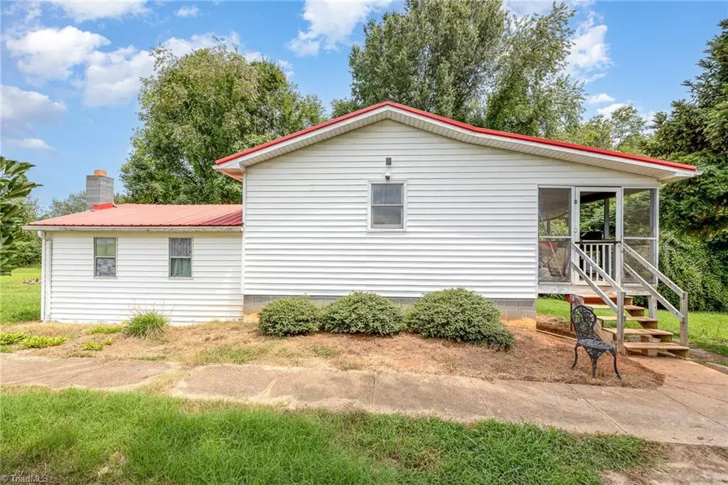 Hamptonville, NC 27020,6238 Old Us Highway 60