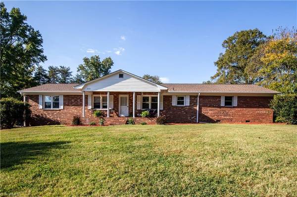 2620 Willard RD, Winston-salem, NC 27107