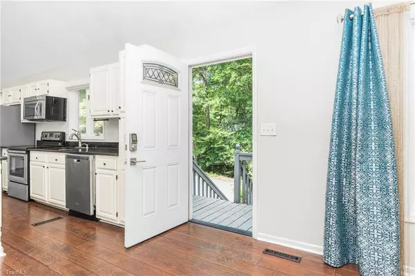 Winston-salem, NC 27103,2728 Woodlore TRL