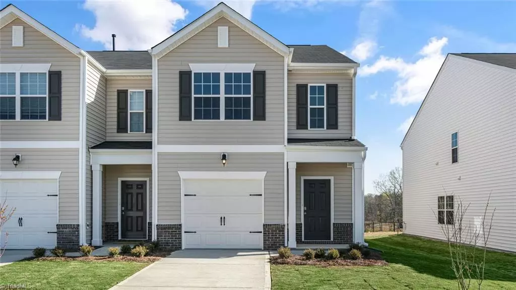 Kernersville, NC 27284,1355 Amberview LN