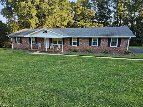 245 Grassy Creek DR, State Road, NC 28676