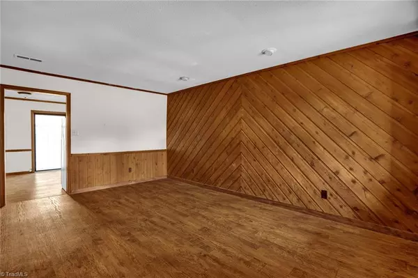 Winston-salem, NC 27106,340 Vista CIR #B