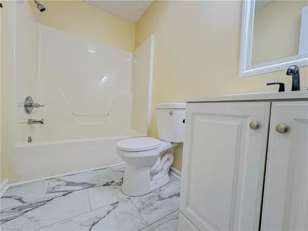 2684 McCollem LN Kernersville, NC 27284