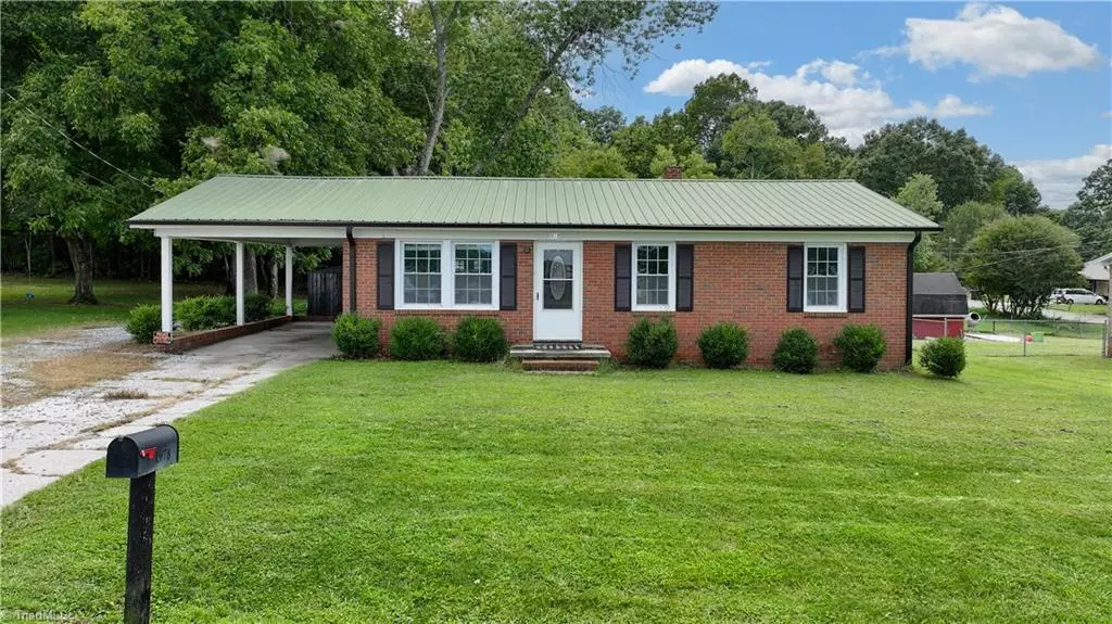 Thomasville, NC 27360,1978 Lake RD