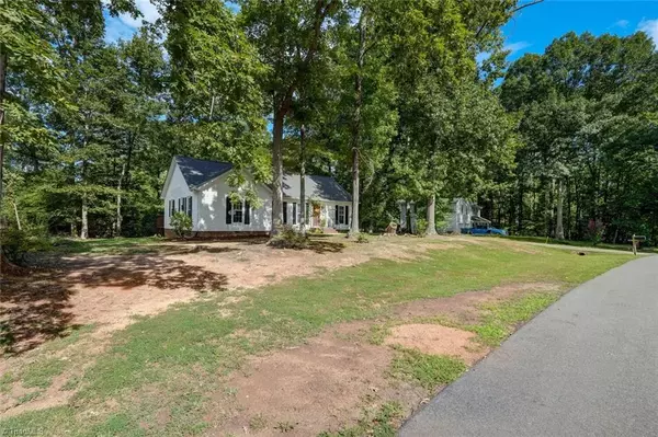 Reidsville, NC 27320,709 Woodsway CT