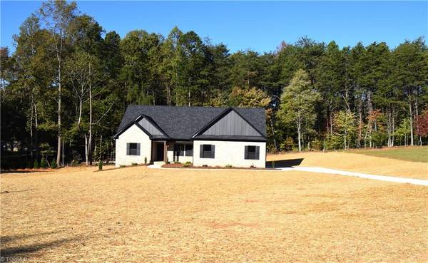 9640 Creek Farm RD, Tobaccoville, NC 27050