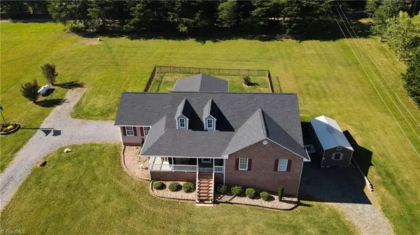 Pilot Mountain, NC 27041,227 Precinct RD