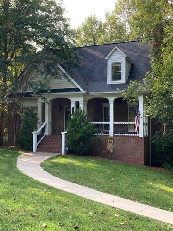 562 FOREST DR, Wilkesboro, NC 28697