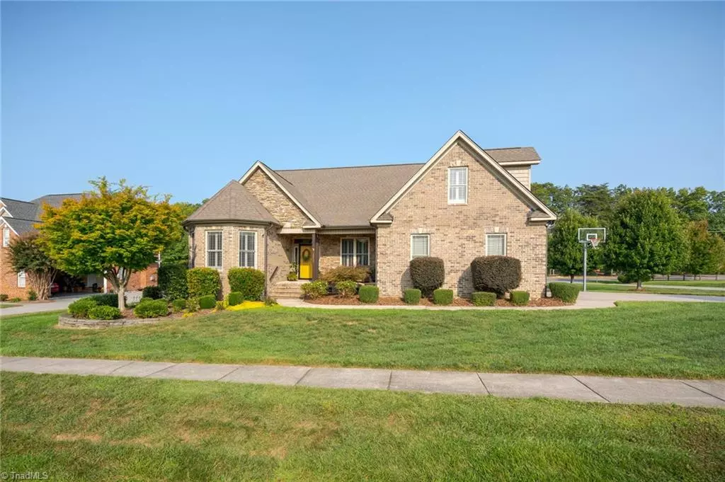 Oak Ridge, NC 27310,5800 Mabe DR