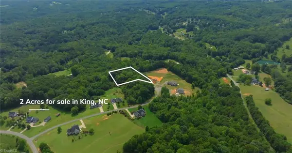 King, NC 27021,1095 Voss Hill DR