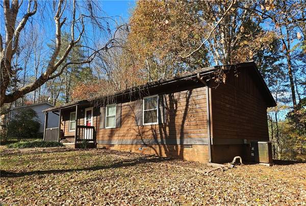 221 Mill Ridge RD, North Wilkesboro, NC 28659