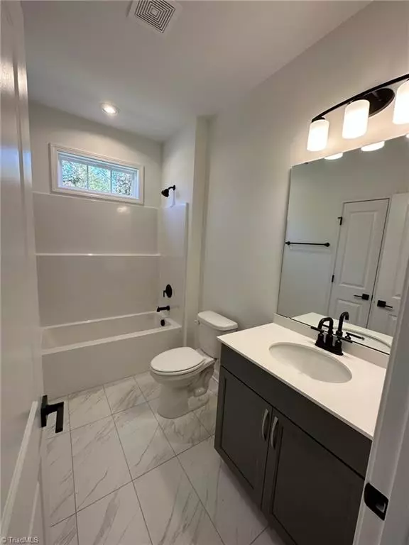 High Point, NC 27265,3507 Corvair DR