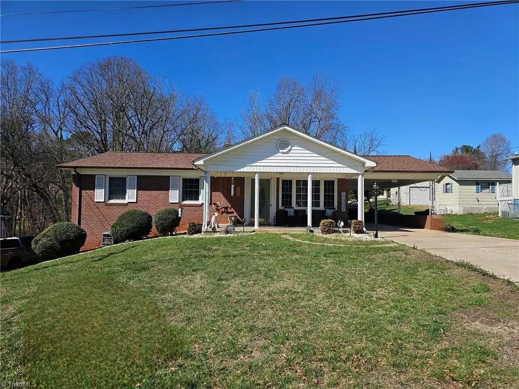 North Wilkesboro, NC 28659,302 L ST