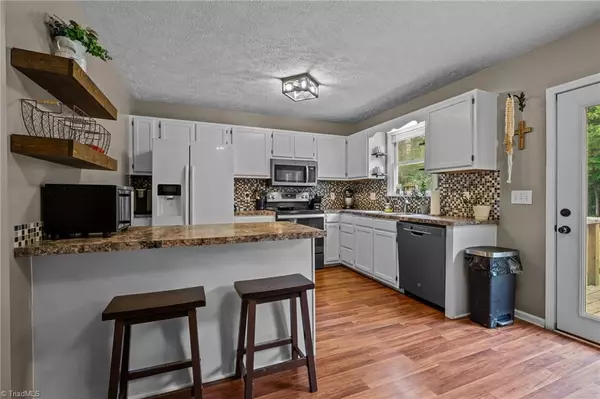 King, NC 27021,133 Walter LN