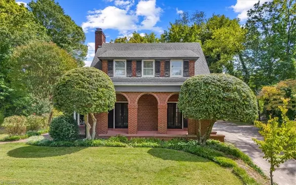 1122 & 1124 Cridland RD, Greensboro, NC 27408