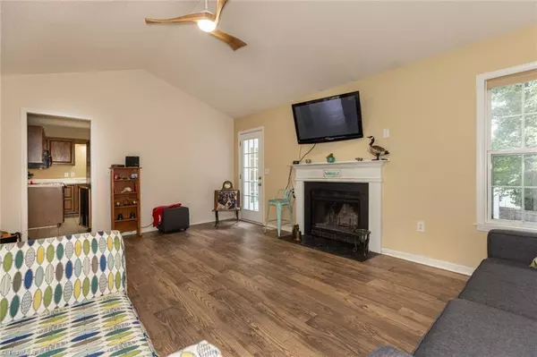 Thomasville, NC 27360,104 Browning DR