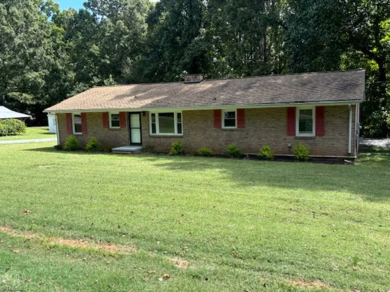 387 Gladstone RD, Mocksville, NC 27028