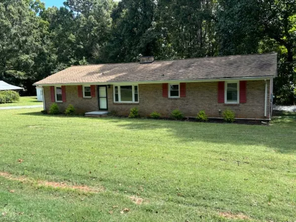 387 Gladstone RD, Mocksville, NC 27028