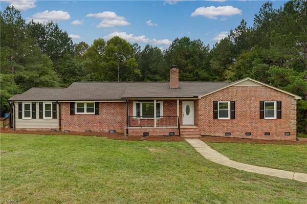 8019 Pritchett RD, Browns Summit, NC 27214