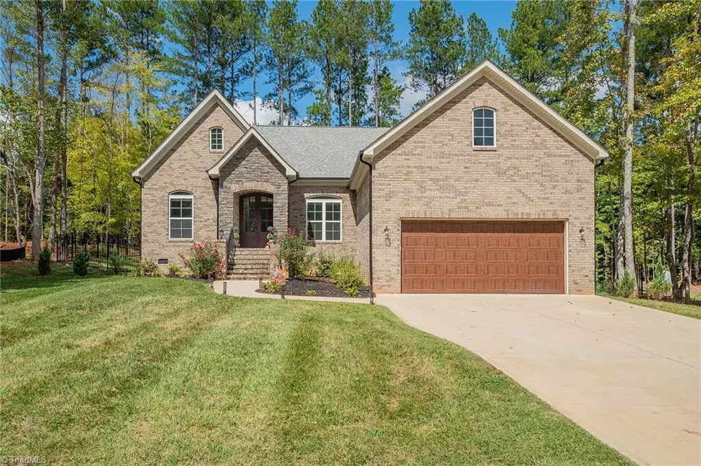 Salisbury, NC 28146,608 Sunset Pointe DR