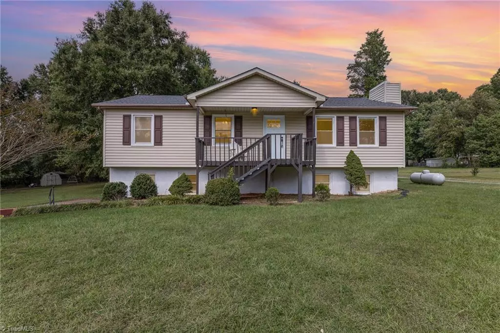 Winston-salem, NC 27127,2705 Bethel CT