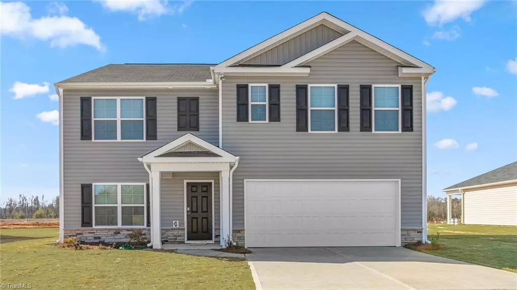 329 Warbler WAY, Lexington, NC 27295