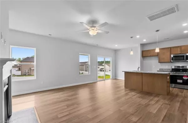 Winston-salem, NC 27106,2557 Raspberry Hill DR