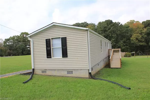 Pilot Mountain, NC 27041,1022 Mitchell RD