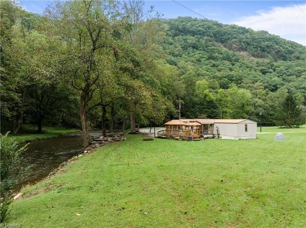 3392 Kibler Valley RD, Ararat, VA 24053