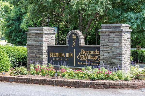 2116 Bermuda Village, Advance, NC 27006