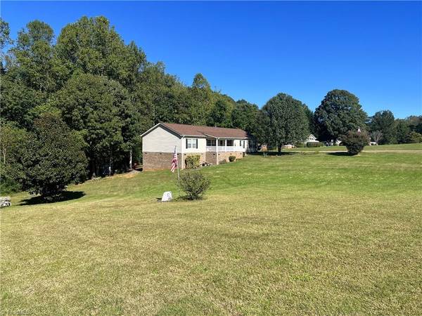 220 Angieline DR, Stokesdale, NC 27357