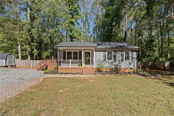 5601 Golden Pine TRL,  Mcleansville,  NC 27301