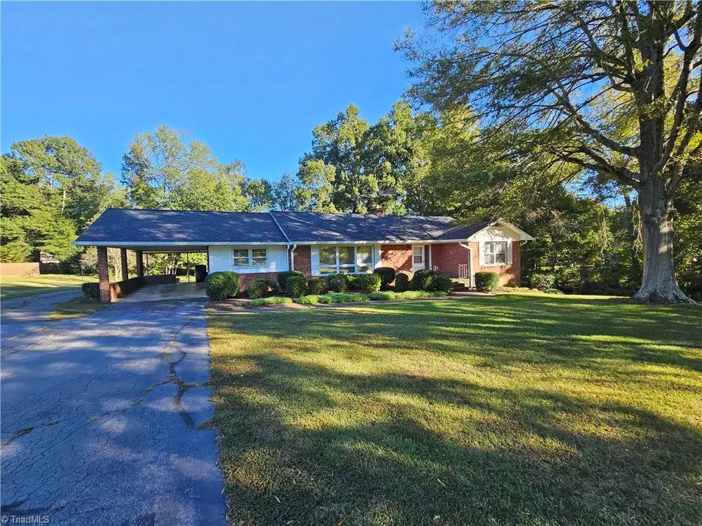 Reidsville, NC 27320,107 Longbow RD