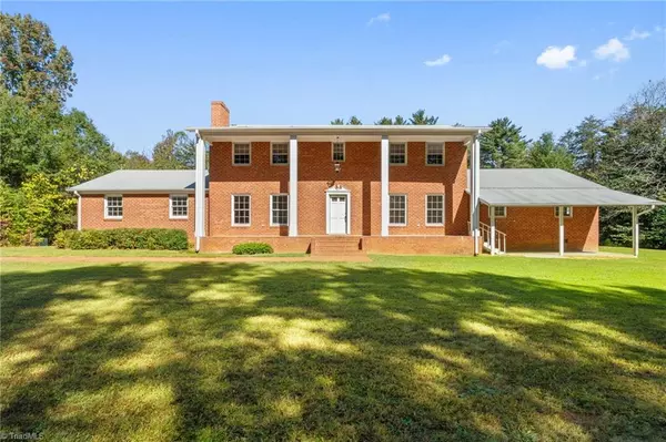 Walnut Cove, NC 27052,664 Spring ST