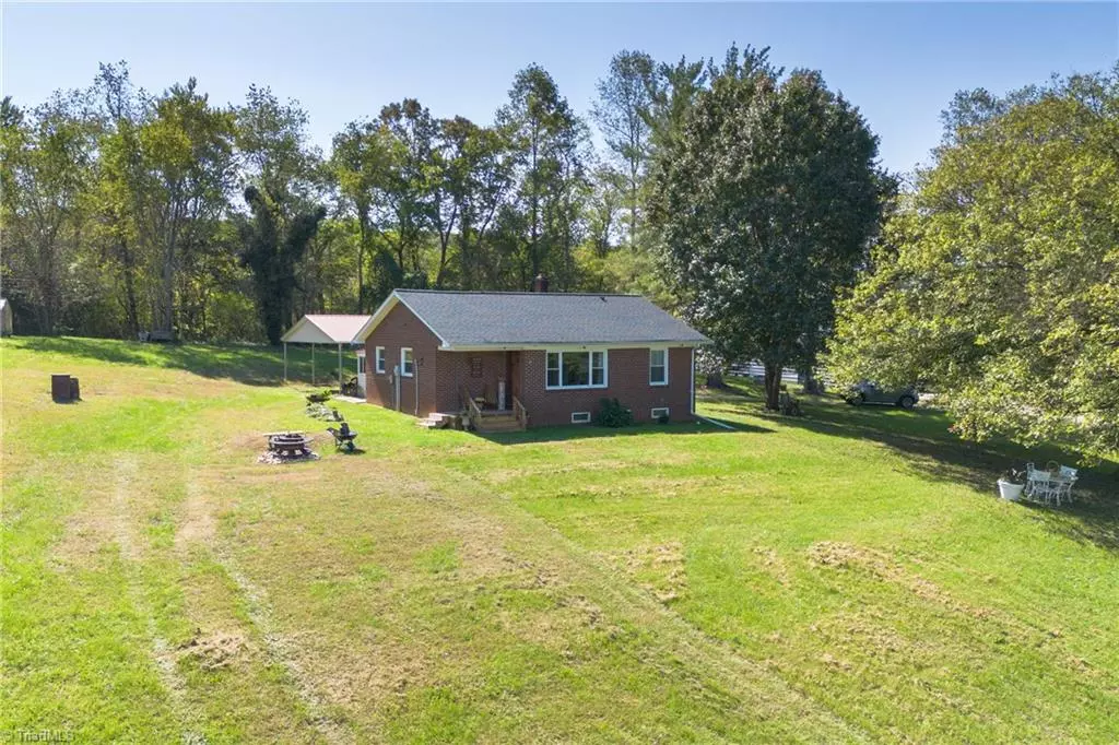 Mount Airy, NC 27030,125 Phillips Stone TRL